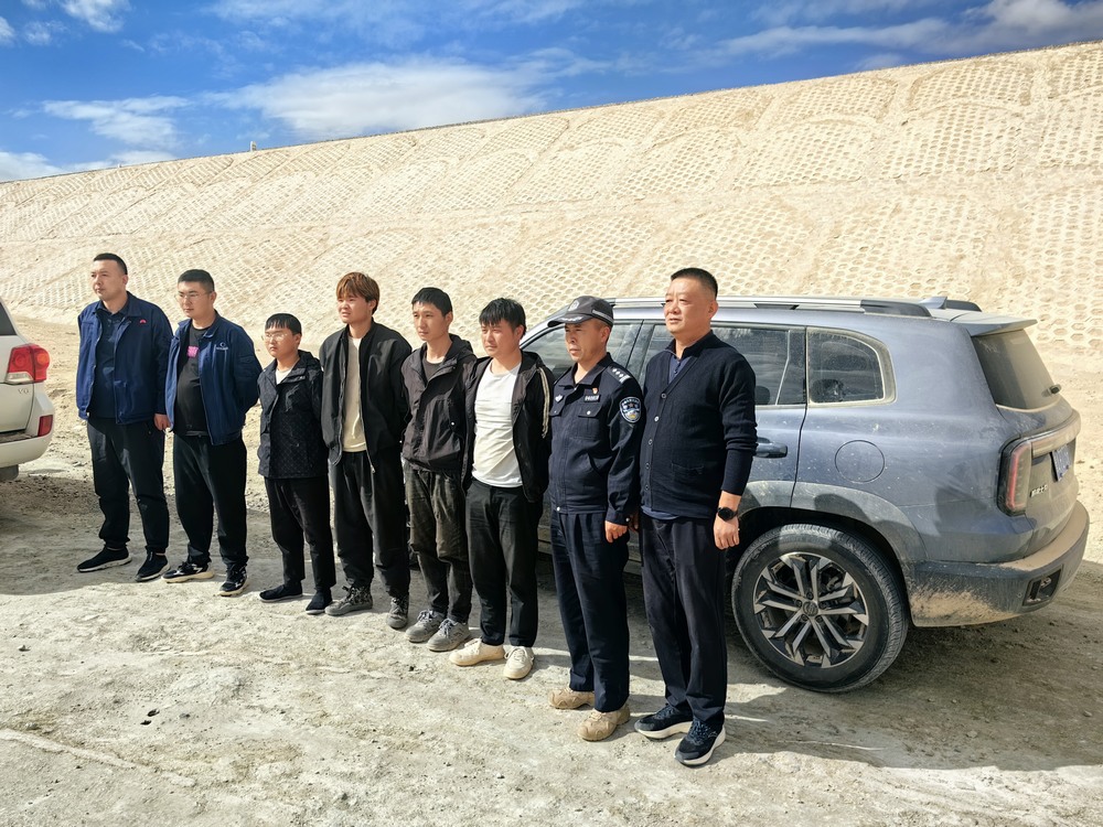 陜煤建設(shè)天工公司：與時(shí)間賽跑，6小時(shí)上演生死戈壁灘救援